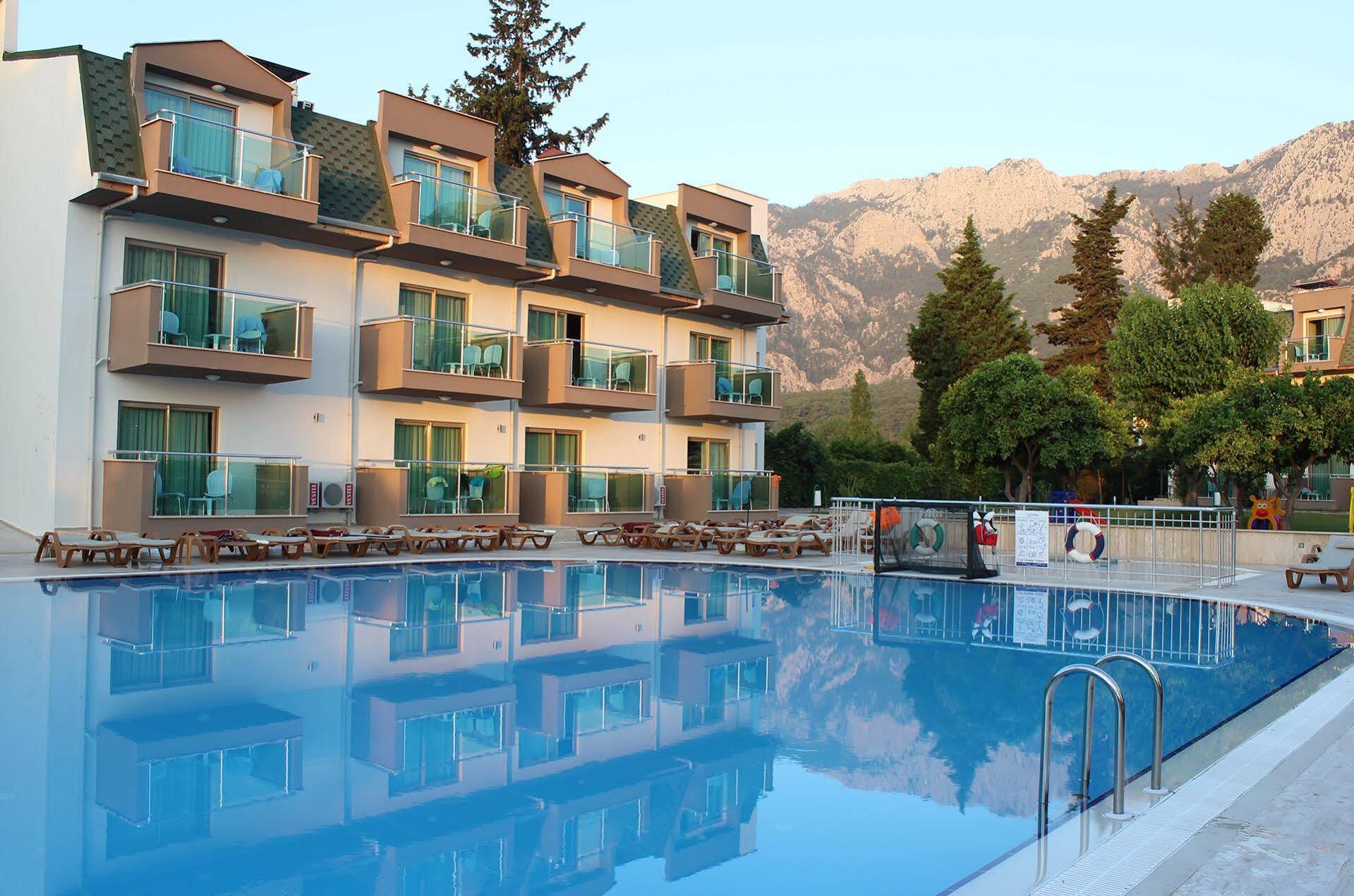 Monna Roza Garden Hotel Kemer Exterior photo