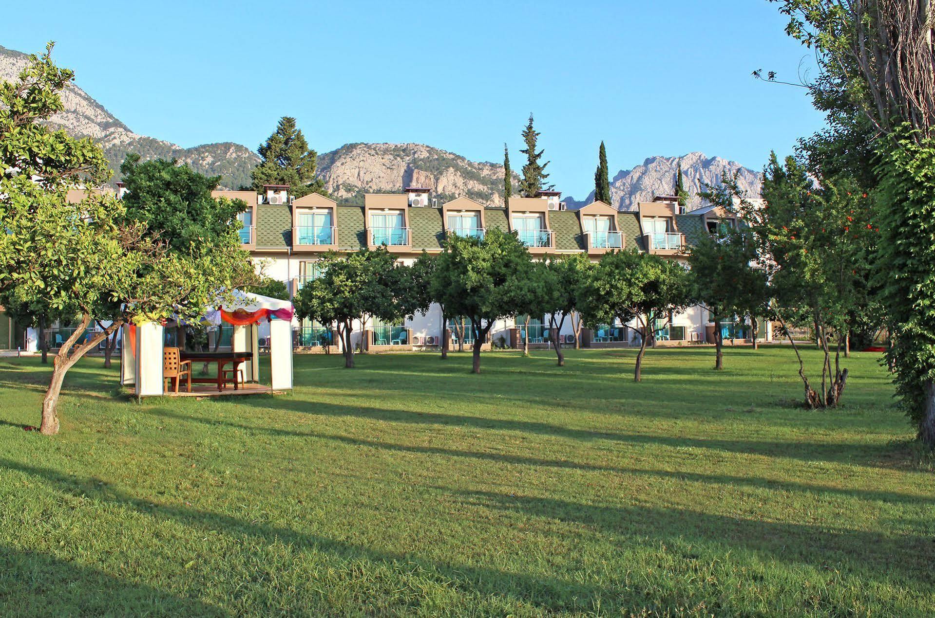 Monna Roza Garden Hotel Kemer Exterior photo